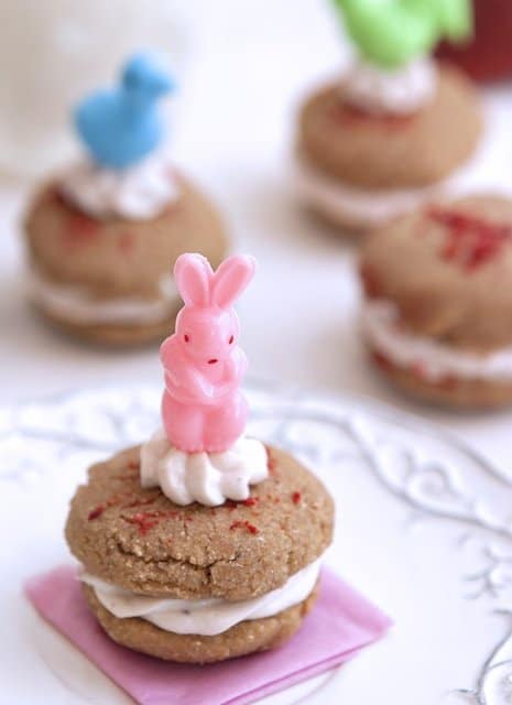 Paas-whoopies, hoe leuk! Met stap-voor-stap uitleg hoe je ze kunt maken...