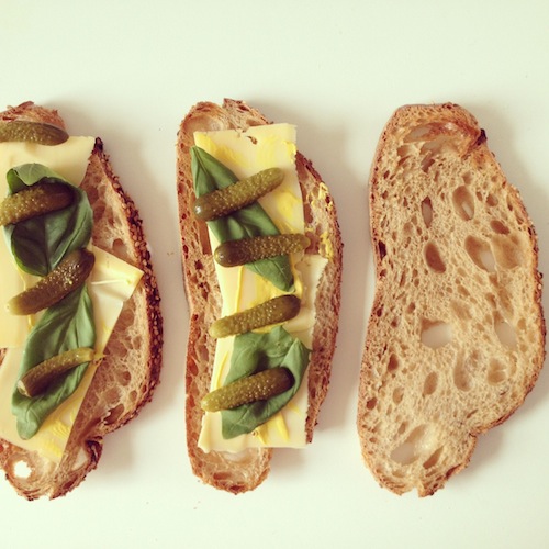 Kaassandwich met gegrilde aubergine