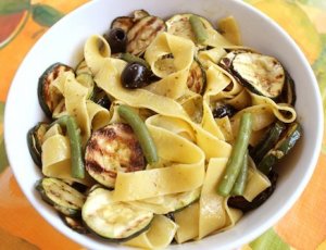 pasta met gegrilde courgette