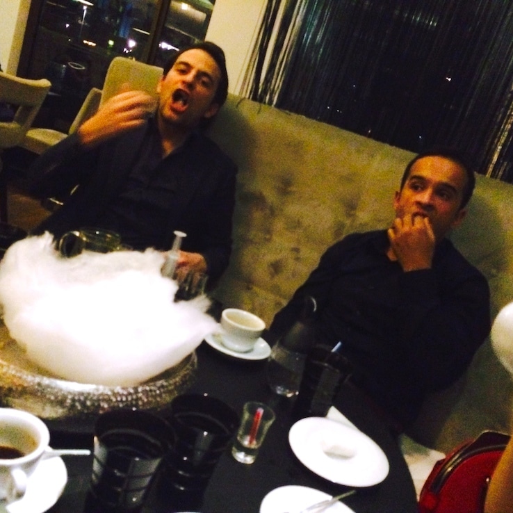 Kijk ze nou zitten, haha!