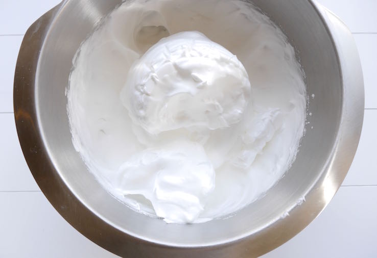 MERENGUETAART EIWITTEN