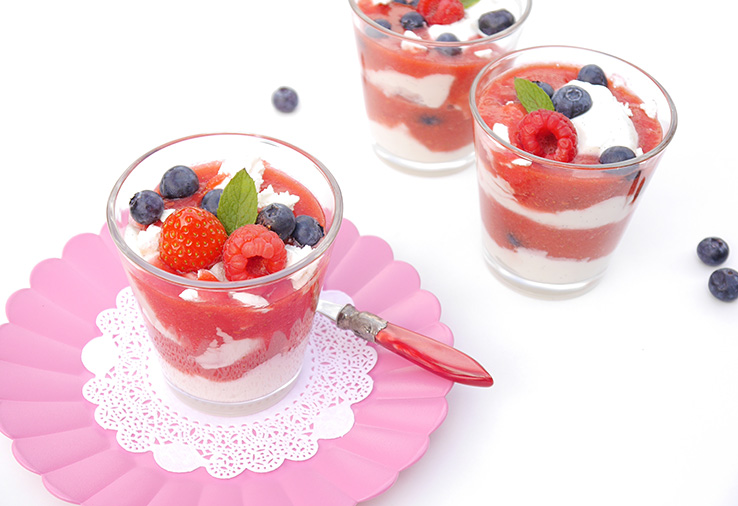 FRUIT-DESSERT-MERINGUE