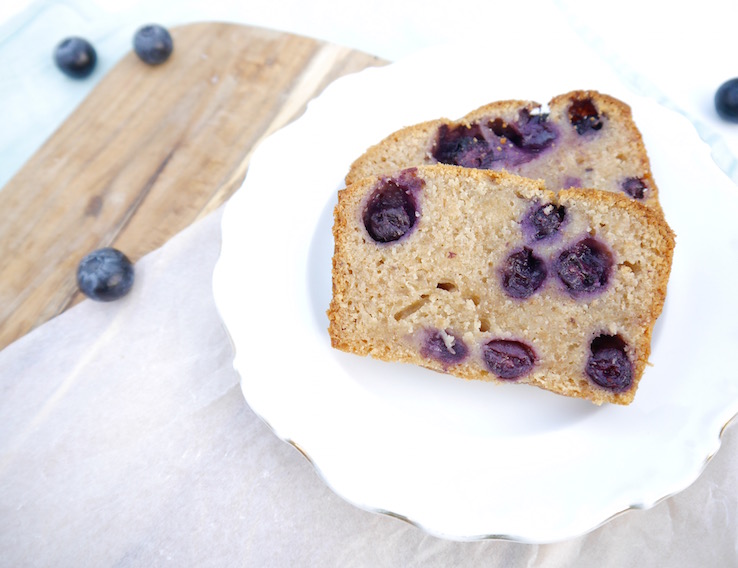 SPELT YOGHURTCAKE MET BLAUWE BESSEN1