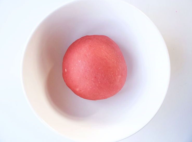 GEKLEURDE RAVIOLI AMUSE KERST1