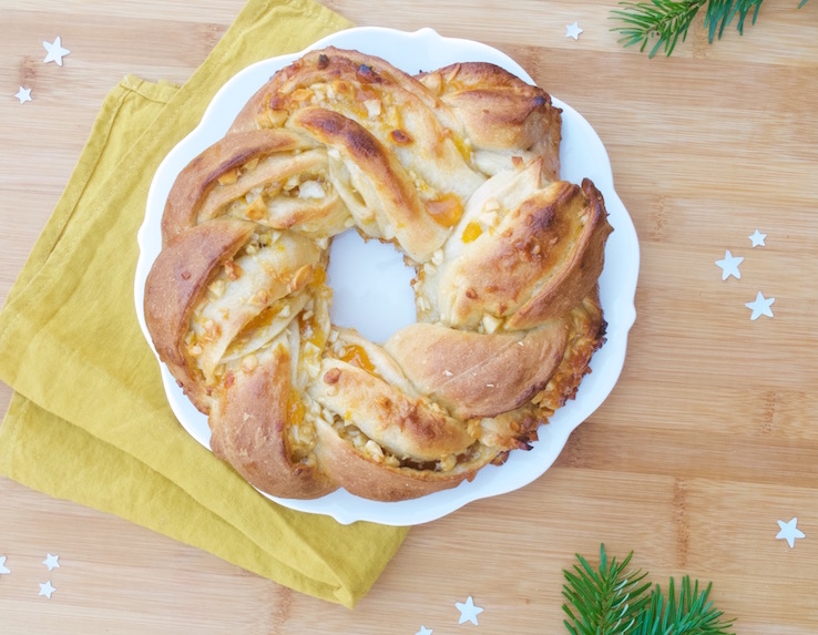 ZOETE BROODKRANS KERST