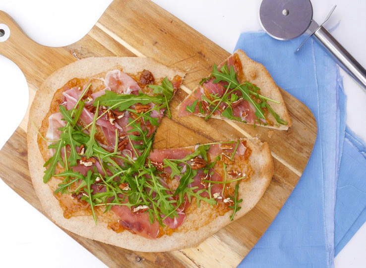 FLAMMKUCHEN VAN SPELT MET PARMAHAM-2