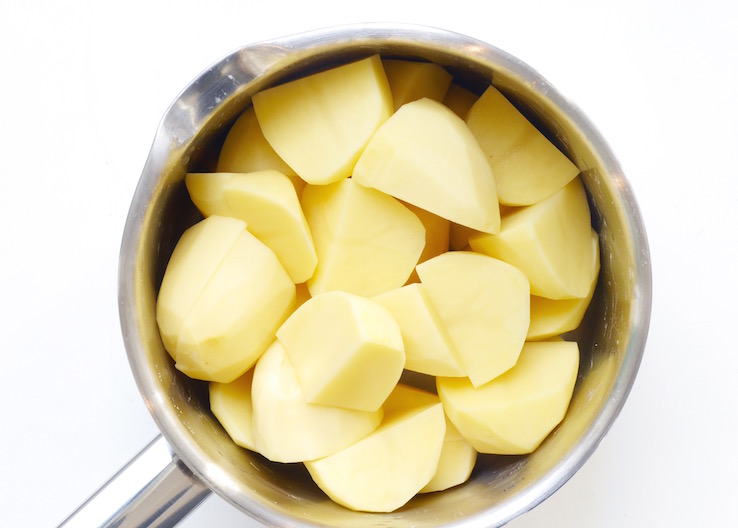 BIETENSTAMPPOT RAAPSTELEN WALNOTEN APPEL