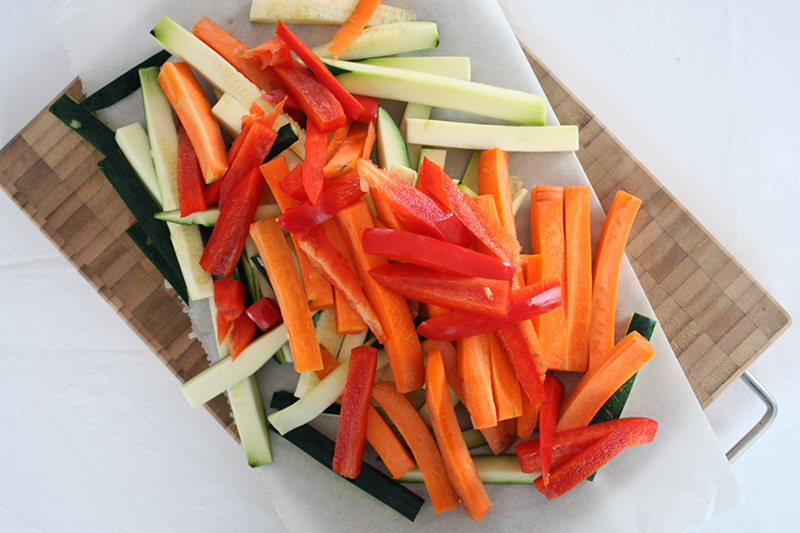 GROENTE TEMPURA MET YOGHURT-KNOFLOOKDIP