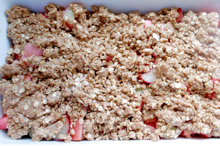 healthy rabarber crumble