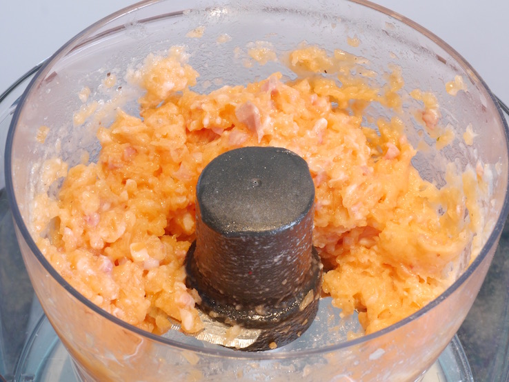 ZALMBURGER MET AVOCADOSPREAD2