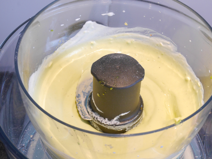 ZALMBURGER MET AVOCADOSPREAD4