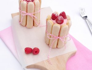 CHARLOTTE RUSSE MINI TAARTJES