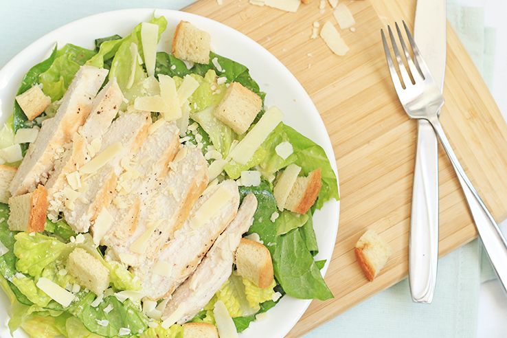 caesar salade met gegrilde kip