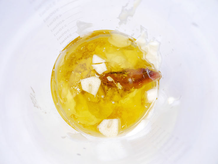 CEASAR DRESSING MAKEN - CHICKSLOVEFOOD.COM