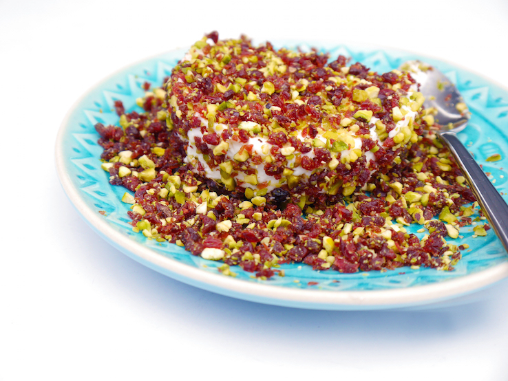 GEITENKAAS IN JASJE CRANBERRY EN PISTACHNOTEN - CHICKSLOVEFOOD.COM