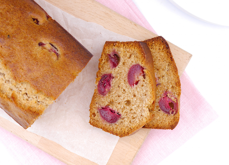 KERSENCAKE VAN AMANDELMEEL EN SPELT