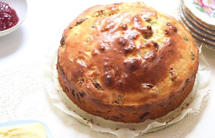 Kwarkbol met rozijnen