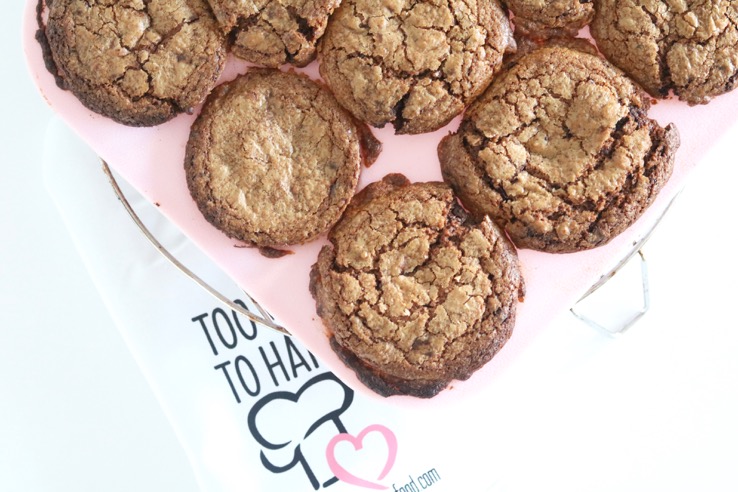 chocolate-chip-cookie-cups-oven-chickslovefood