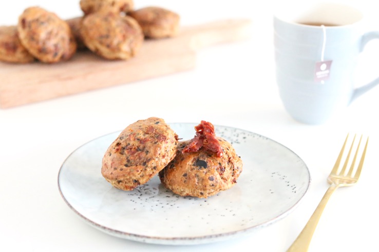 hartige-scones-olijf-tomaat-chickslovefood