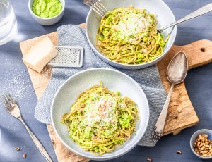Spaghetti met doperwtenpesto