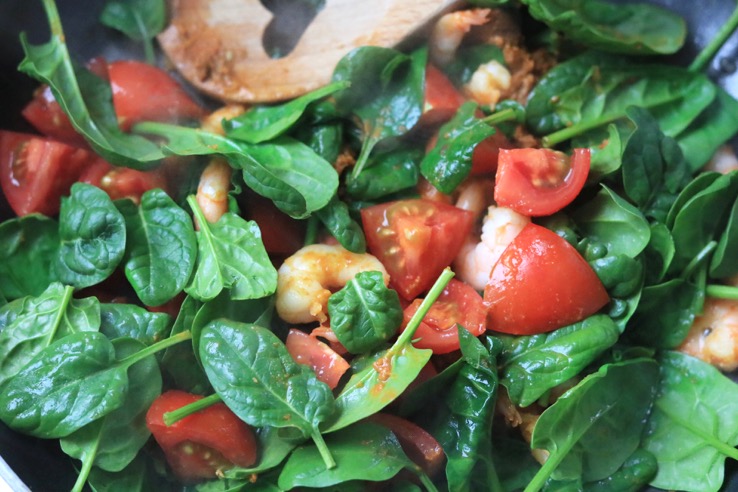 spinazie garnalen tomaat - Chickslovefood.com