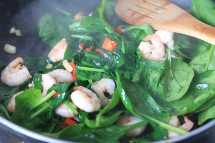 garnalen met spinazie - Chickslovefood.com