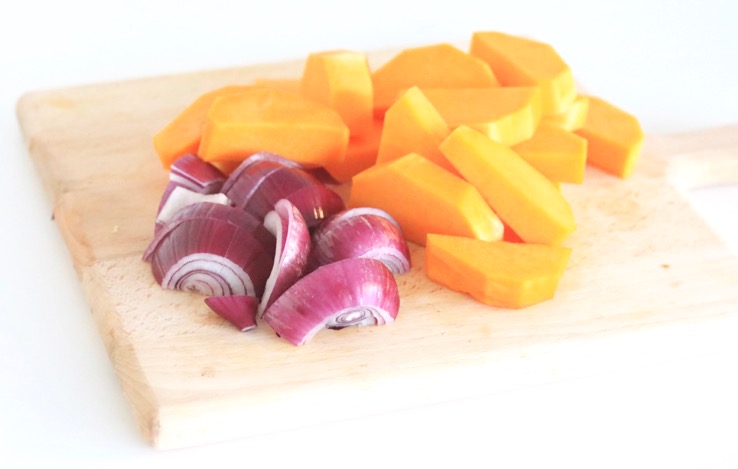 gesneden pompoen en ui - Chickslovefood.com