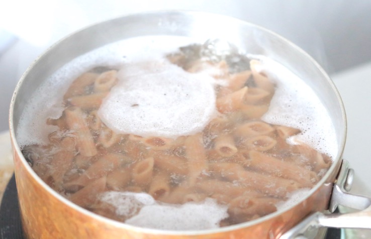 speltpasta koken - Chickslovefood.com