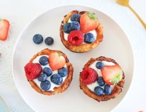 WENTELTEEFJES UIT DE OVEN MET YOGHURT EN FRUIT - CHICKSLOVEFOOD