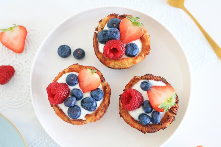 WENTELTEEFJES UIT DE OVEN MET YOGHURT EN FRUIT - CHICKSLOVEFOOD