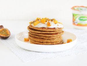 Tropische haverpannenkoeken met kwark