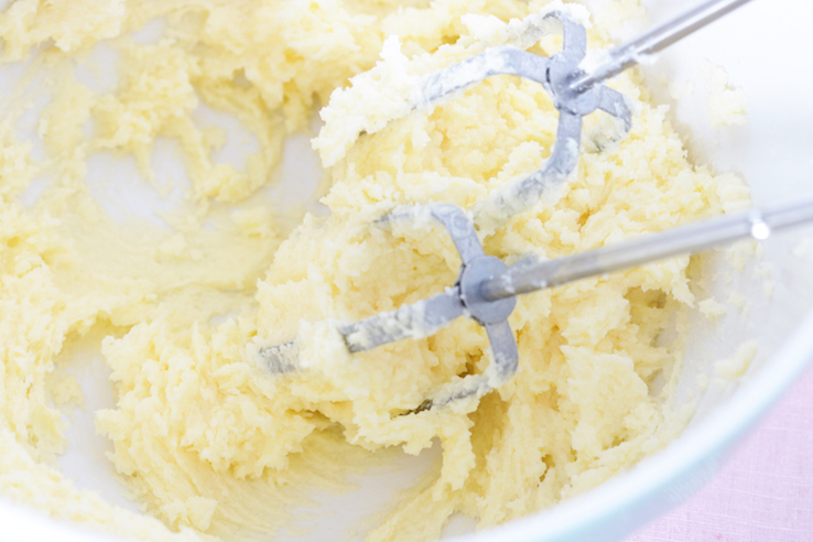 SUIKER EN BOTER MIXEN - CHICKSLOVEFOOD