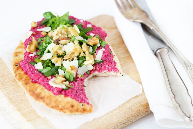 NAANBROOD MET BIETENPESTO EN SPINAZIE RECEPT - CHICKSLOVEFOOD