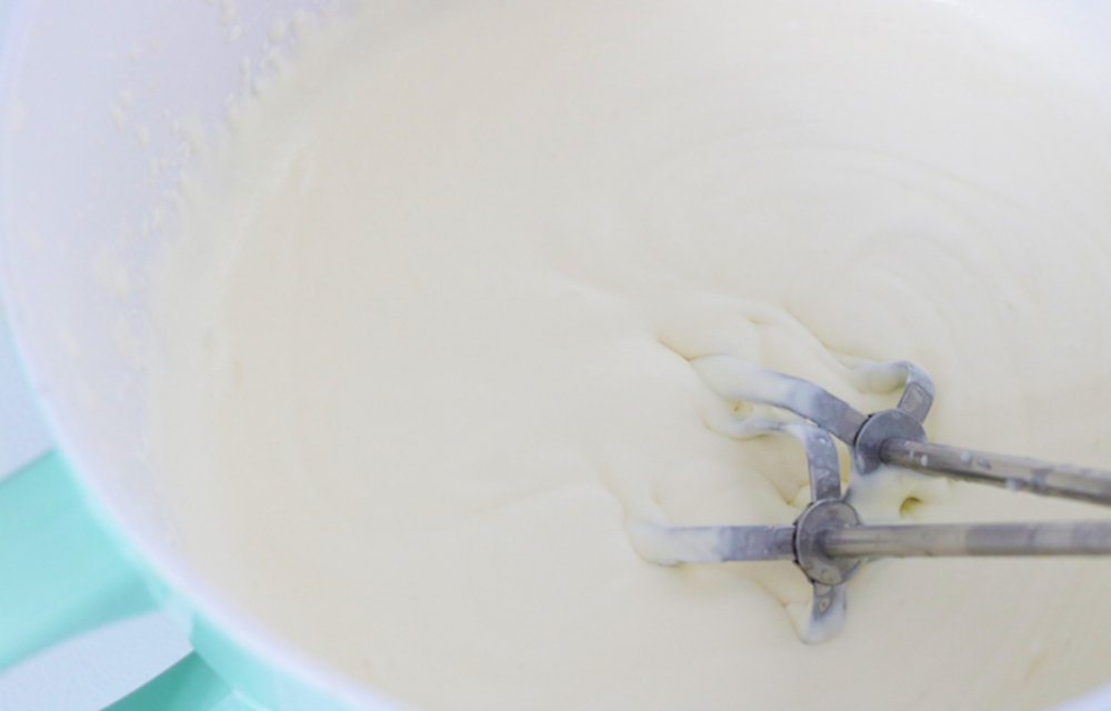 OPGEKLOPTE SLAGROOM GECONDENSEERDE MELK - CHICKSLOVEFOOD