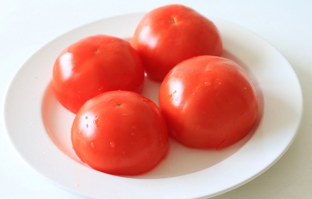 TOMATEN UITHOLLEN EN UITLEKKEN - CHICKSLOVEFOOD