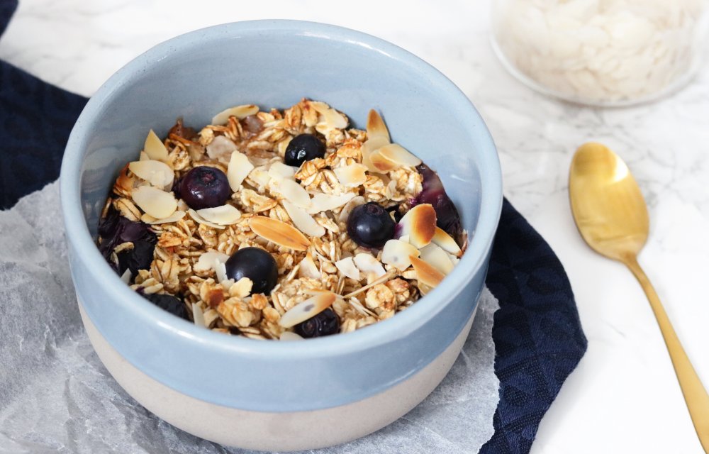 BAKED OATS MET BLAUWE BESSEN - CHICKSLOVEFOOD