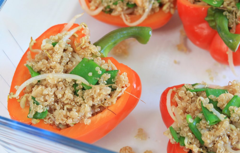 GEVULDE PAPRIKA'S MAKEN MET QUINOA - CHICKSLOVEFOOD