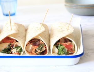 OOSTERSE WRAPS MET TOFU - CHICKSLOVEFOOD