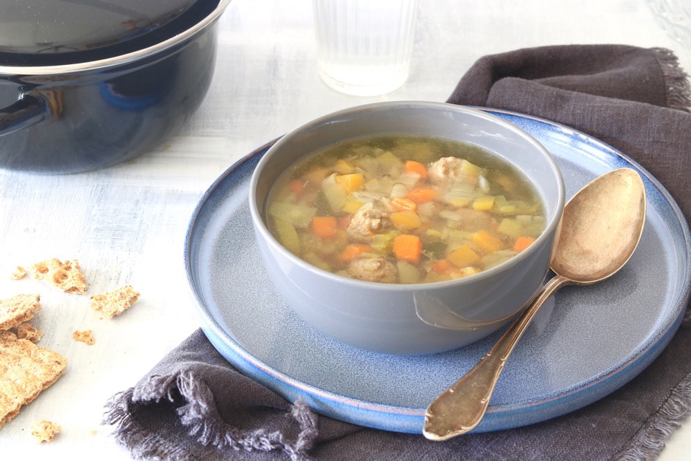 groentesoep-bord-zij-chickslovefood