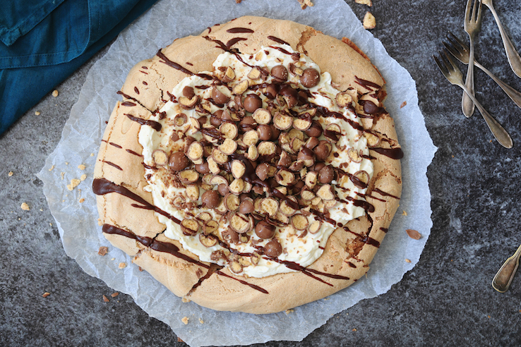 PAVLOVA MET MALTESERS - CHICKSLOVEFOOD