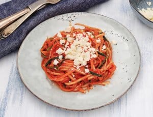 GROENTEN SPAGHETTI MET TOMATENSAUS RECEPT - CHICKSLOVEFOOD