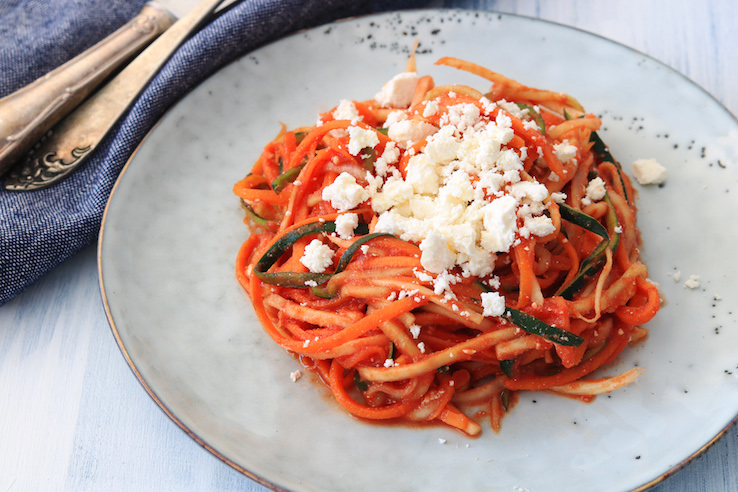 GROENTEN SPAGHETTI MET TOMATENSAUS - CHICKSLOVEFOOD