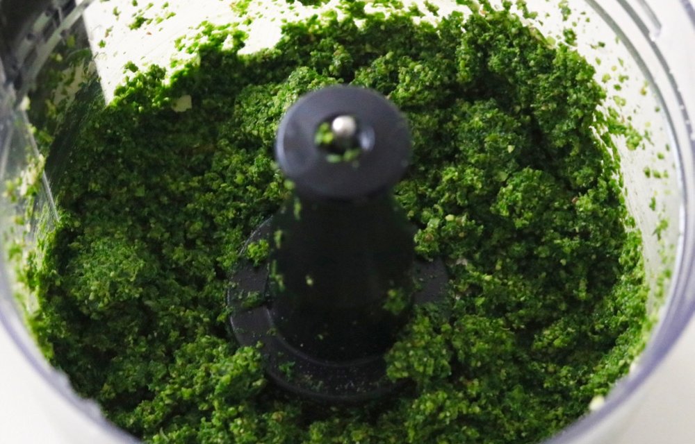 boerenkoolpesto-keukenmachine-chickslovefood