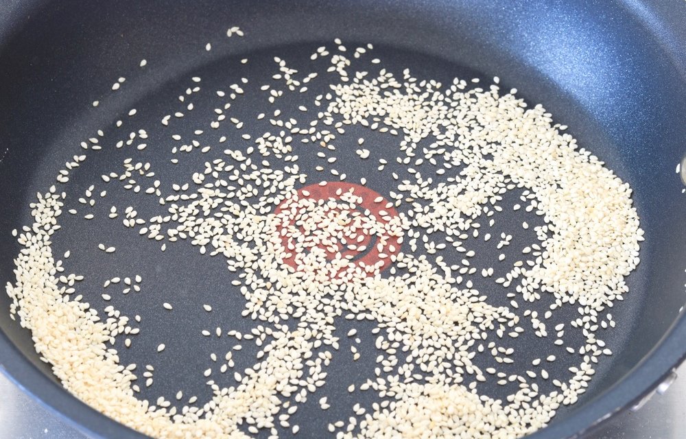 sesamzaadjes-roosteren-chickslovefood