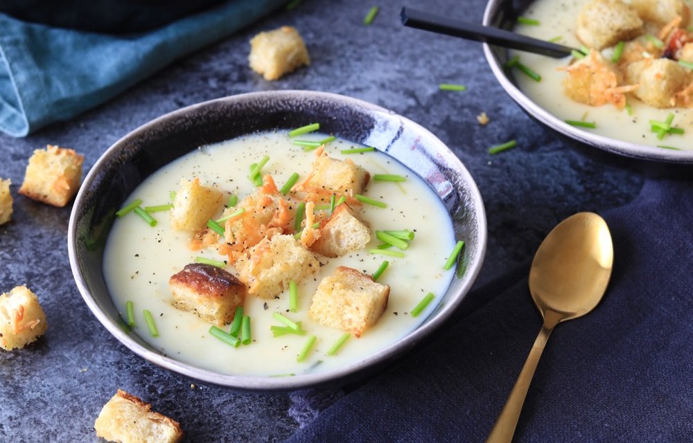 aardappelsoep-zuurdesemcroutons2-chickslovefood