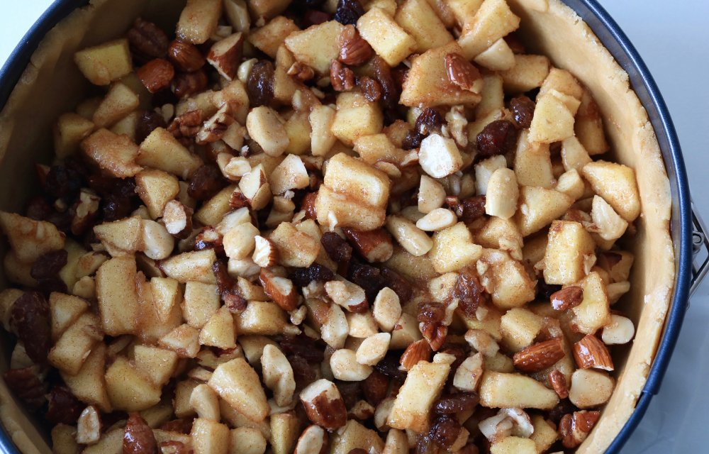 appel-noten mengsel in springvorm | CHICKSLOVEFOOD