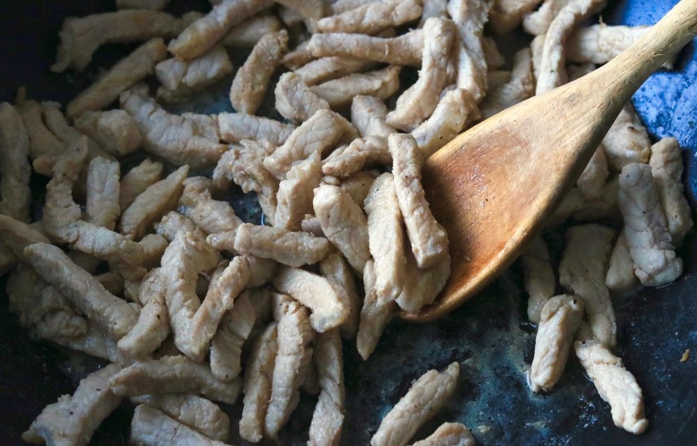 varkensreepjes-bakken-chickslovefood