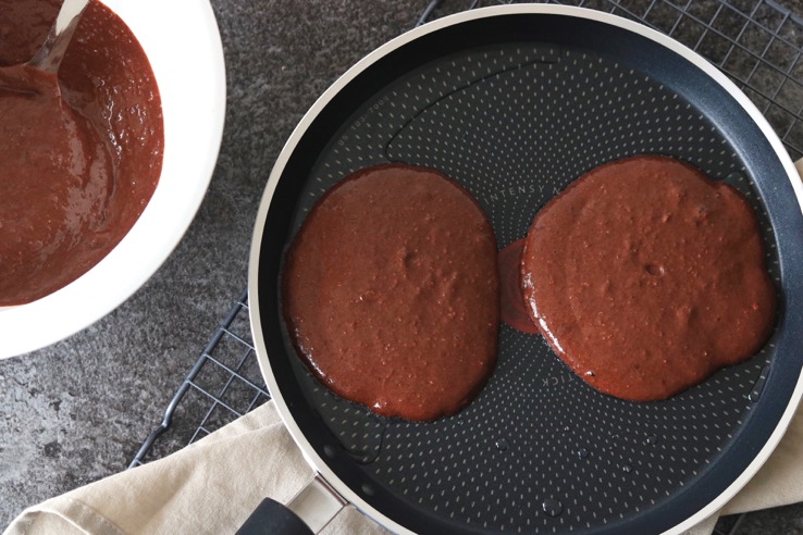 brownie-pancakes-bakken-pannenkoekenpan-chickslovefood
