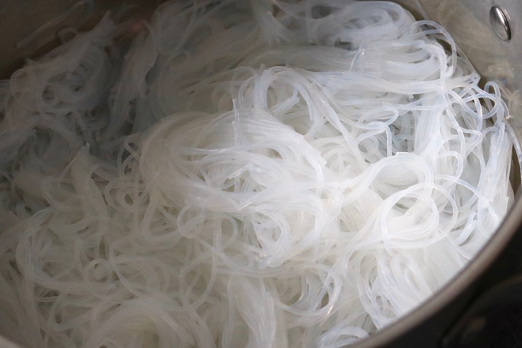 gekookte-mie-chickslovefood