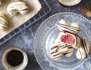 red-velvet-truffels2-chickslovefood